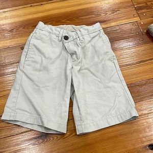 Boys Gap size 7 Regular khaki shorts hook closure with  button